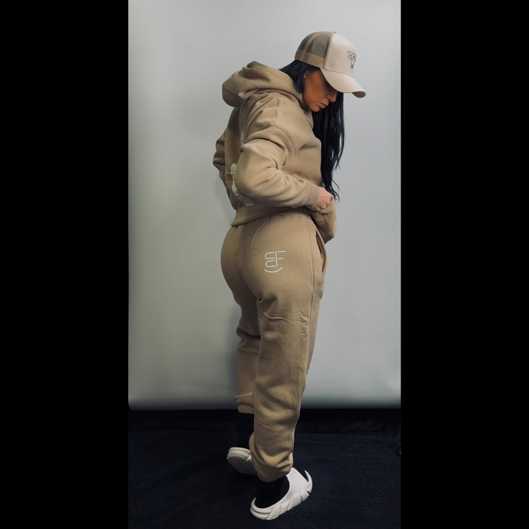 "Warm Up Arena" Sweatpants